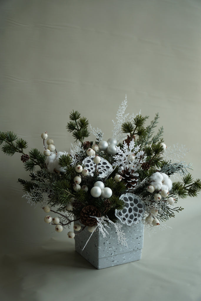 Artificial/Faux Holiday Snowflake Arrangement - Beaudry Flowers
